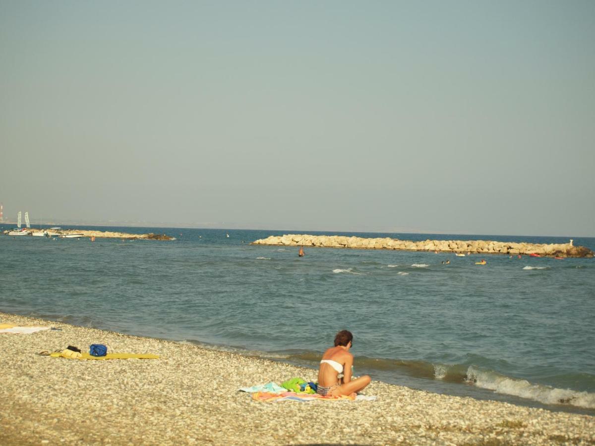 Moon-Light Studio Larnaca Exterior photo